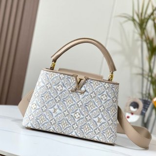 Louis Vuitton Capucines BB Logo Shoulder Bag Hand vuj94093 with Tracking