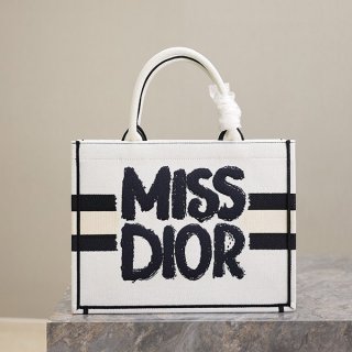 The latest and fashionable Lady All replica book tote bag medium size dey59529