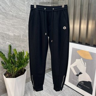 Immediate shipping Moncler sweatpants with logo patch moi68595
