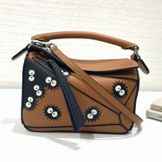 No. 1 in total sales! Loewe Puzzle Mini Bag Shoulder Bag Replica Crossbody lou86187