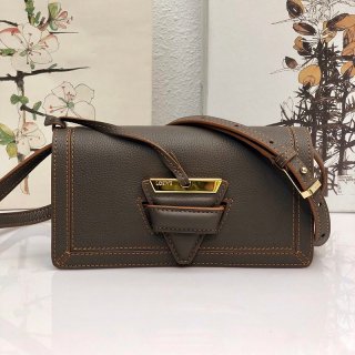 Love at first sight? Loewe shoulder bag replica Barcelona Soft Bag Mini 0010397826 shoulder bag