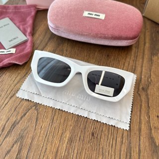 Hard to find fake Miu Miu sunglasses myu92261