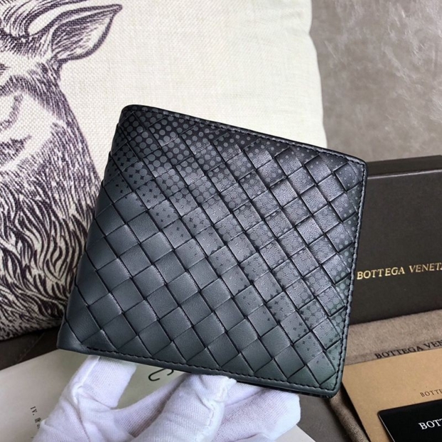Hard to find Bottega Veneta bi-fold wallet replica bow32212