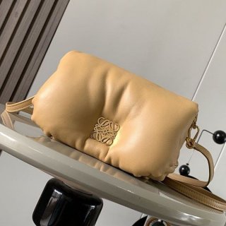 Free shipping Loewe puffer Goya bag replica loi32748