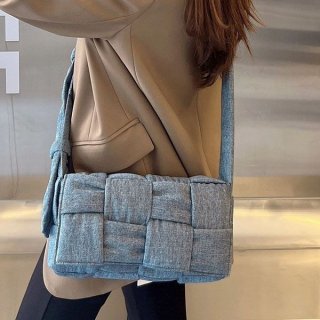 Love at first sight? Fake Bottega Padded Tech Cassette/Denim Bag bol18631