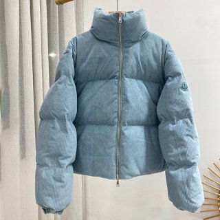 Very popular: Moncler logo short down jacket replica mon35792