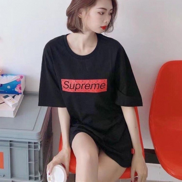 Sure to sell out! Supreme x Louis Vuitton T-shirt replica in 2 colors Shs96207
