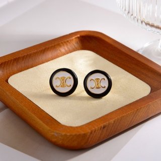Beautiful item? Celine Triomphe earrings replica Ceh27832