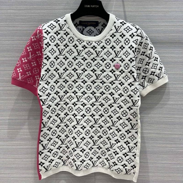 Rare Louis Vuitton Replica Fuchsia Accent Masculine T-Shirt vuq58373