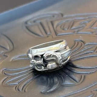 Very popular! Chrome Hearts replica dagger heart ring Kub73693