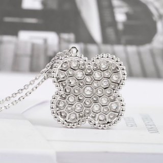 Van Cleef & Arpels Magic Alhambra Pendant Replica vcarn9ms00 Sold Out