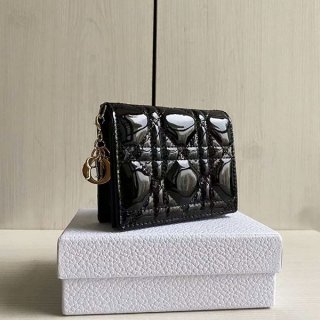 No.1 Popular Lady Dior Mini Wallet Replica Patent Calfskin Bi-fold S0178OVRB_M900