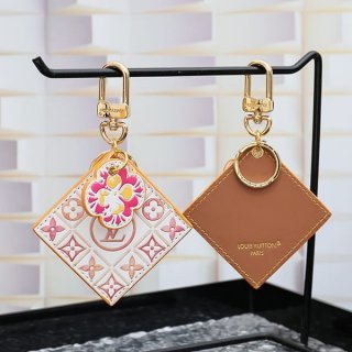 Cute Louis Vuitton fake keychain? Illustre Resort M01112