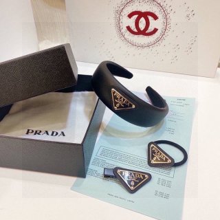 Love at first sight? Prada hair band, hair ring, hair clip replica (set of 3) pux92300