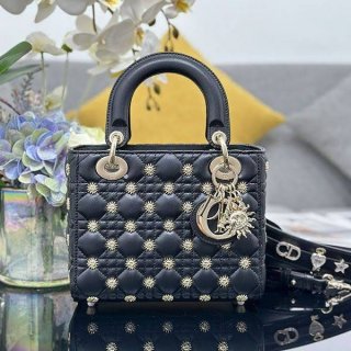 Immediate delivery Dior handbag replica with studs dei30309