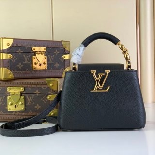 A perfect gift:Louis Vuitton replica Capucines MINI bag made from Taurillon leather M23944