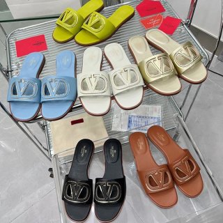 [Valentino Replica] VLOGO SIGNATURE Slide Sandals Vus07032