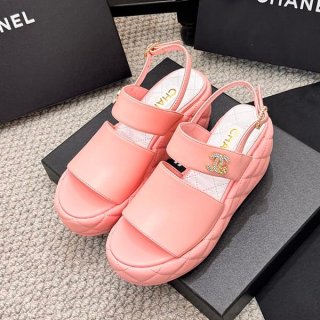 Extremely rare! Replica Chanel platform sandals with quilting and CC mark she92114