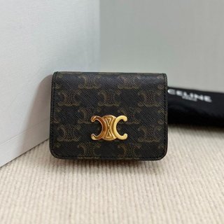 Chic? A great gift! Celine Triomphe canvas bi-fold wallet, great value 10K622CQH04LU