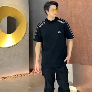 Stylish? Moncler N grade embroidered logo on chest T-shirt & black moq47204