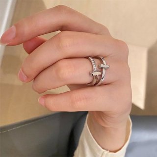 Very popular: Tiffany replica T1 Ring 2.5mm Tiu29730