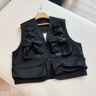 Sure to sell out Prada limited edition utility vest with plate copy put55508