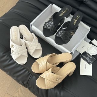 The hottest topic! 24s new Chanel chain double C chunky heel sandals fake shc83768