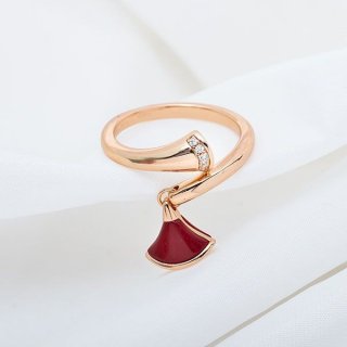 Hard to find Bulgari ring Diva Dream fake carnelian Bur45386