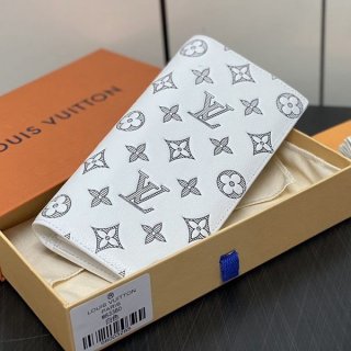 StylishLouis Vuitton Monogram Long Wallet N Grade & White M83382