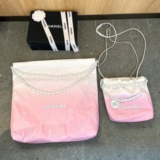Boutique Chanel 22 Mini Handbag Replica shn26126