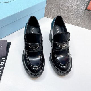 Very popular all over the world! Prada high heel loafers replica puv48609