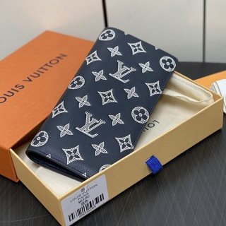 New and hard to findLouis Vuitton Monogram Long Wallet Replica M83380