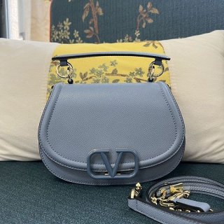 ☆Super popular☆Valentino V Logo Leather fake shoulder bag Vui58306