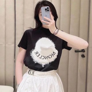 Rare Moncler crew neck printed embroidered logo T-shirt mol49237