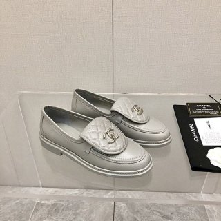 Competitive Chanel Loafers Replica Matelasse CC Turnlock sha95256