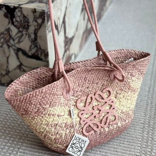 Loewe Replica Anagram Basket Meringue Basket Bag loo89348