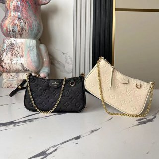 Goes well with dresses ◎ Louis Vuitton replica Easy Pouch On Strap M80349