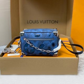 Luxury brand Louis Vuitton Mini Soft Trunk Shoulder Bag Replica M22588