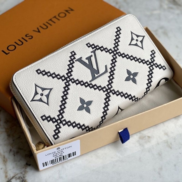 Very popularLouis Vuitton Zippy Wallet Replica Monogram Empreinte M81141