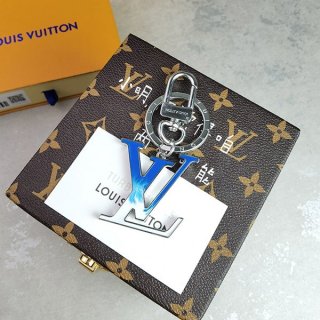 summer accent? LV Bijoux Sac replica LV Prism keychain vuv20371
