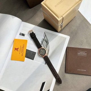Hard to find! Louis Vuitton watch Tambour Street Diver 36mm vum29771