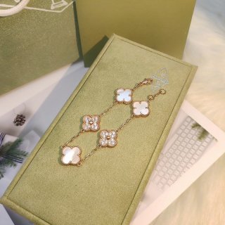 Hard to find Van Cleef & Arpels vintage replica Alhambra bracelet vai93645