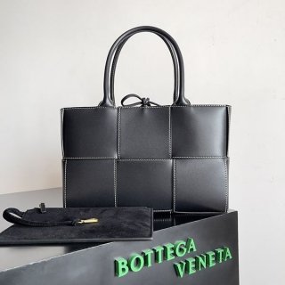 Extremely eye-catching! Bottega Veneta large handbag, grade N bod99331