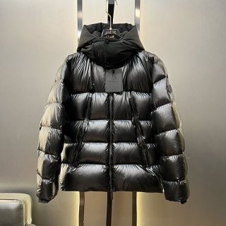 Moncler Replica Black Logo Quilted Hooded Jacket H2091A