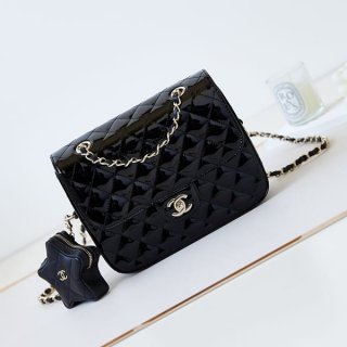 Perfect gift: Chanel replica backpack & star coin case she27109