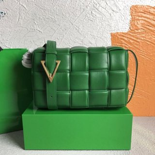 Bottega Veneta Replica Padded Cassette Shoulder Bag Green boz19602