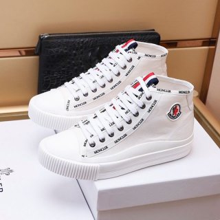 Not available in Japan, Moncler fake LISSEX text logo lace-up sneakers mom31106