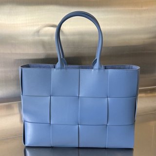 The hottest topic! Bottega Veneta leather handbag, N-grade product, box60052