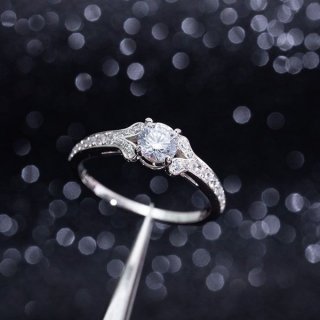 Cheap Harry Winston replica diamond ring with tracking inc19234