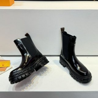 Louis Vuitton leather ankle boots, LV Bobur line, rapidly gaining popularity vuo10483